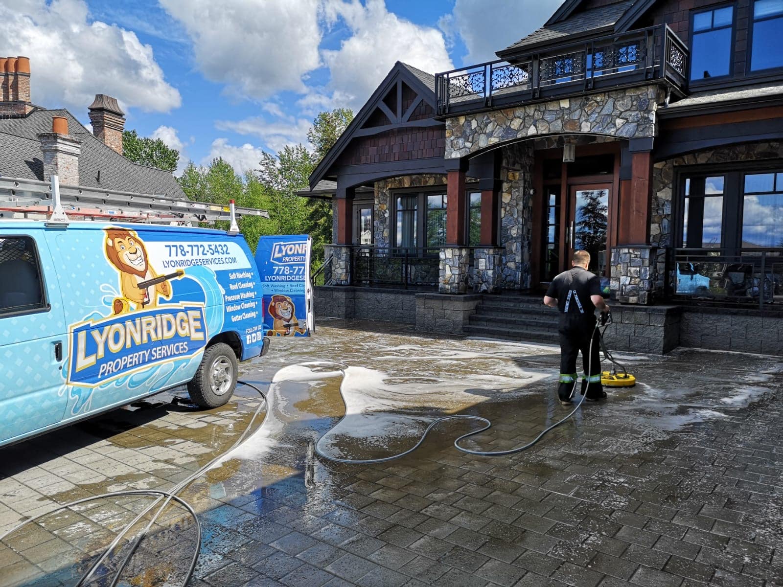 roof wash vancouver